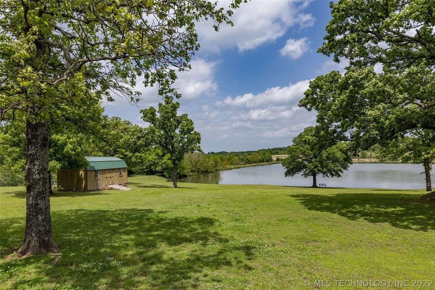 3079 N Lakeside Atoka OK - water view