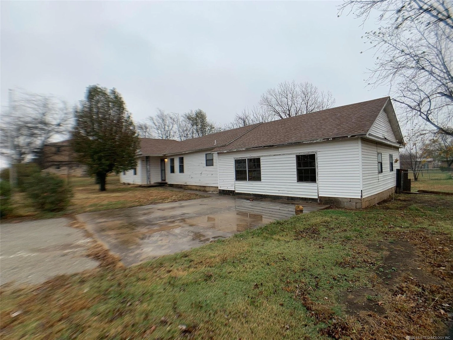 1503 W 17th Sulphur OK - front of house
