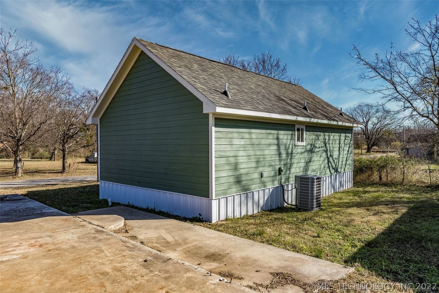 207 S Arkansas Caddo OK - side of house