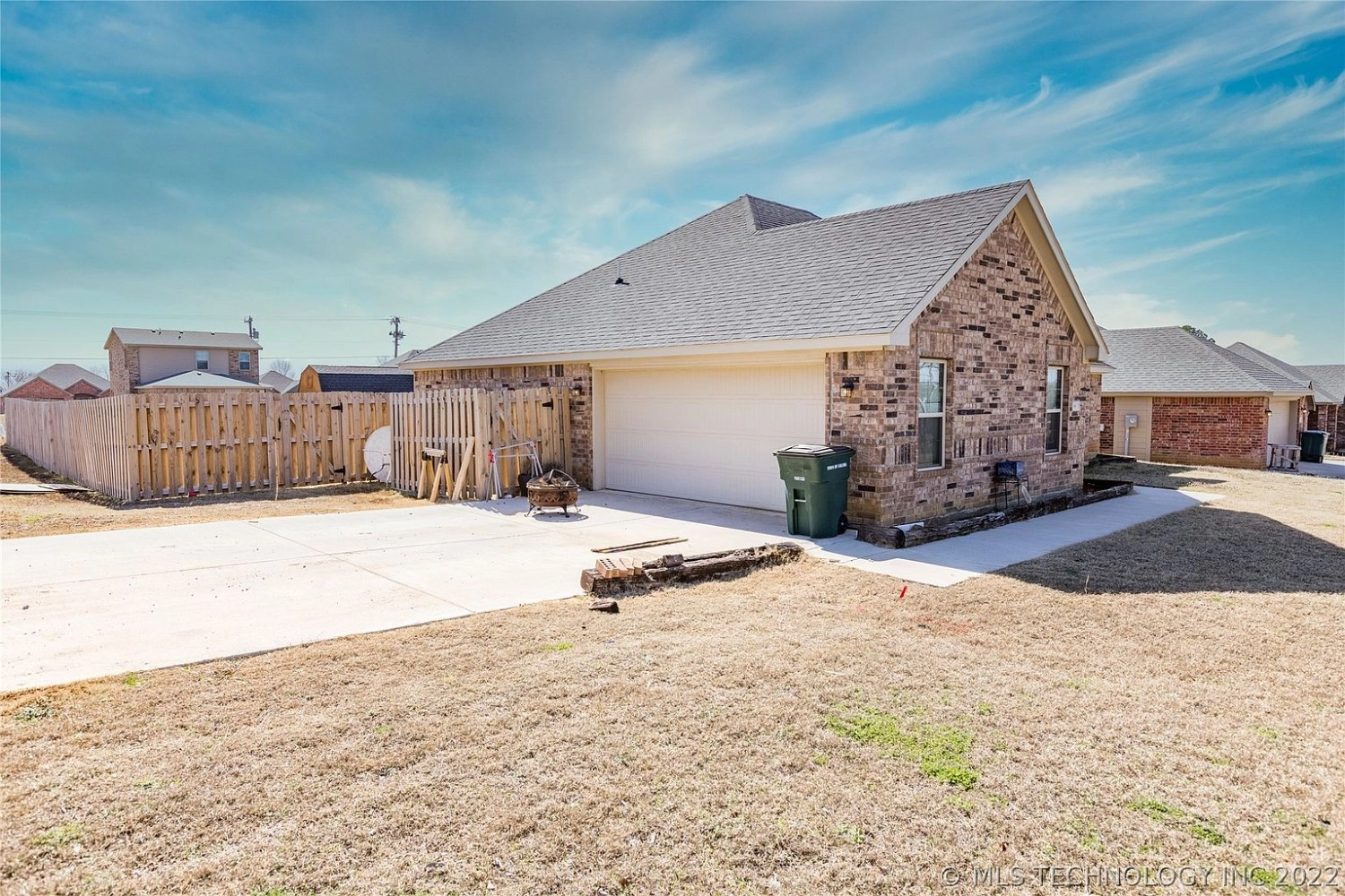 801 S Third Calera OK - front of house