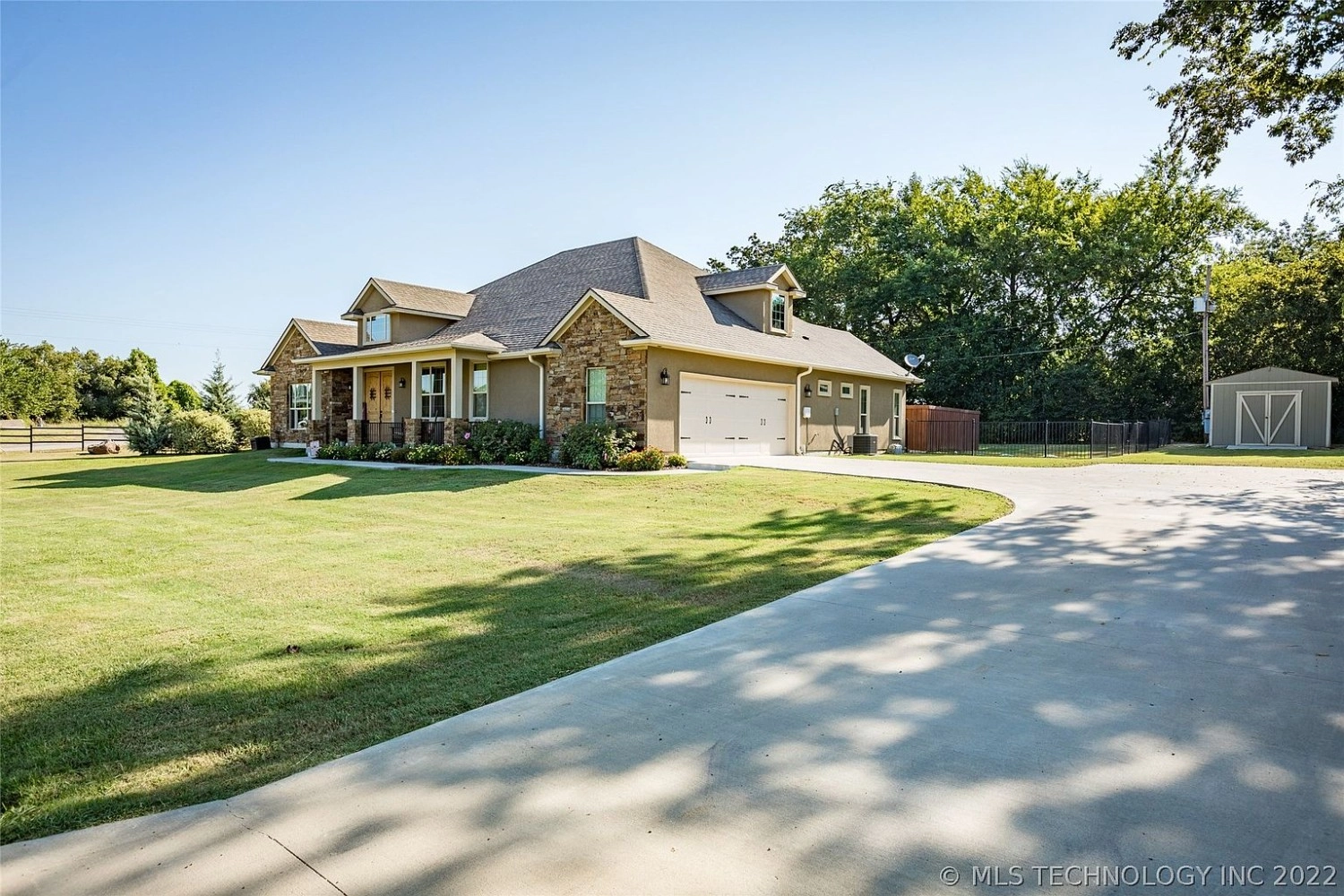 27 Madison Durant OK - front of house