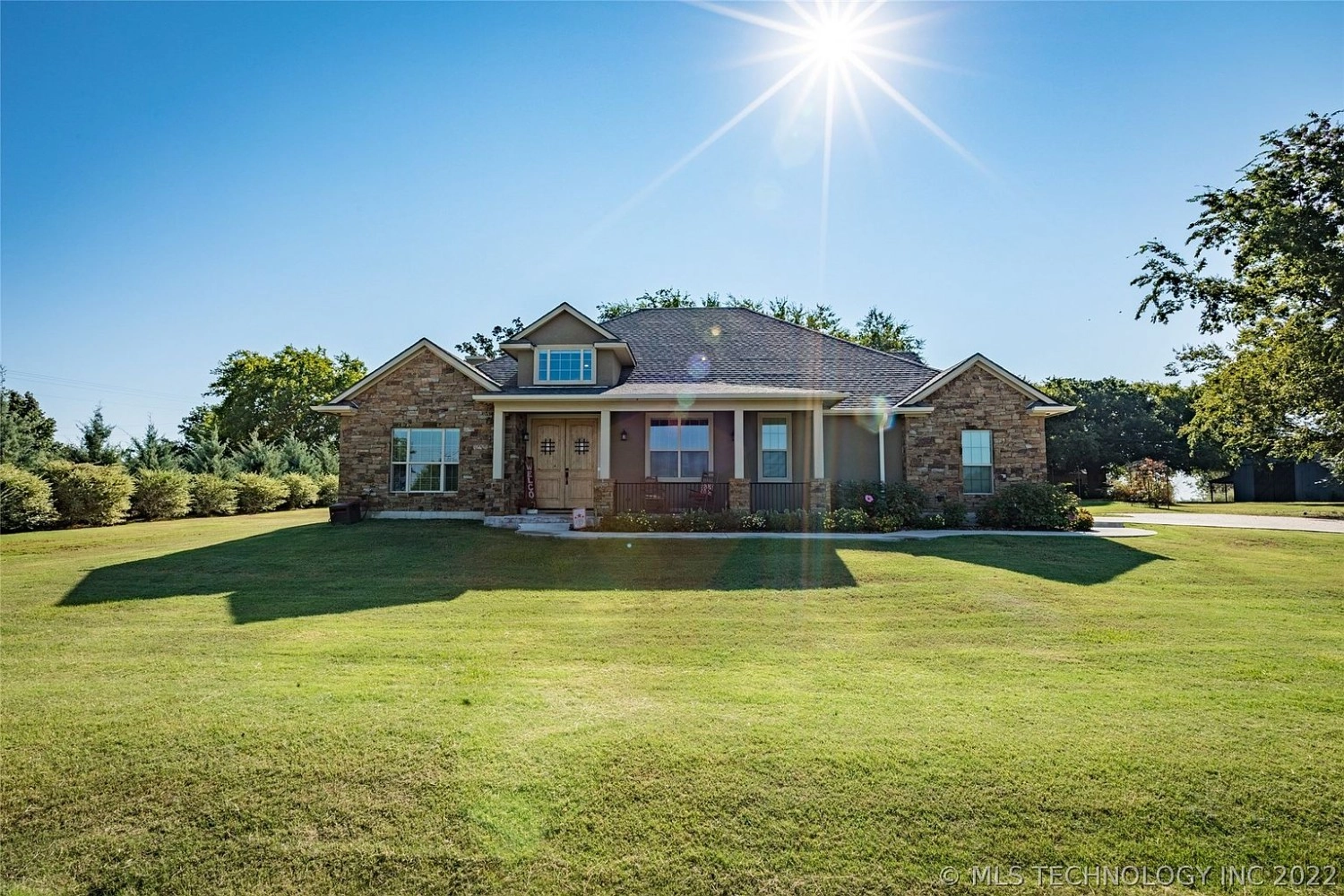 27 Madison Durant OK - front of house