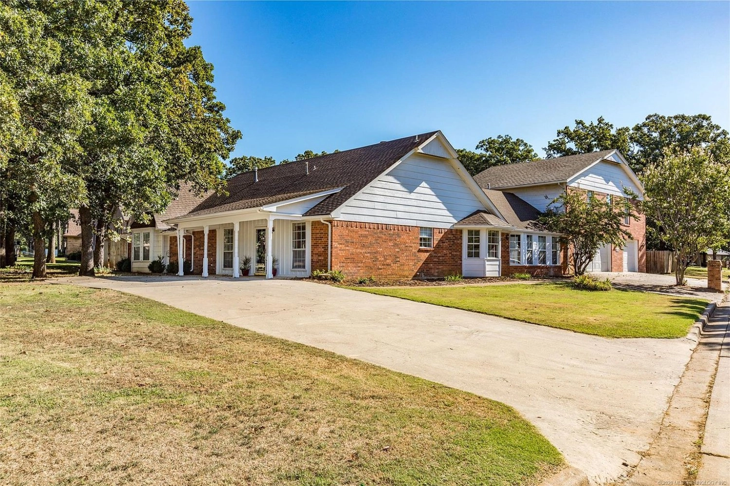 SOLD: 3042 Quail Ridge, Durant, OK – 6 Bed, 3 Bath Home