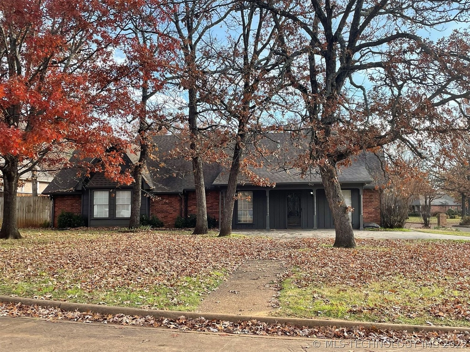 3042 Quail Ridge Durant OK - front of house