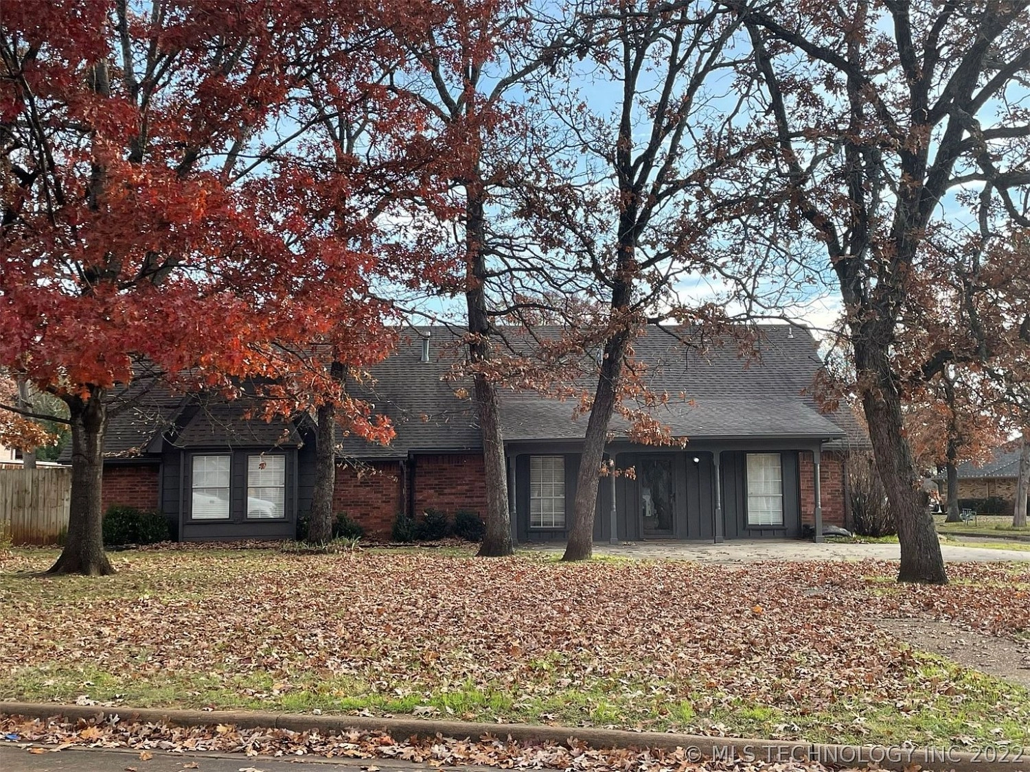3042 Quail Ridge Durant OK - side of house