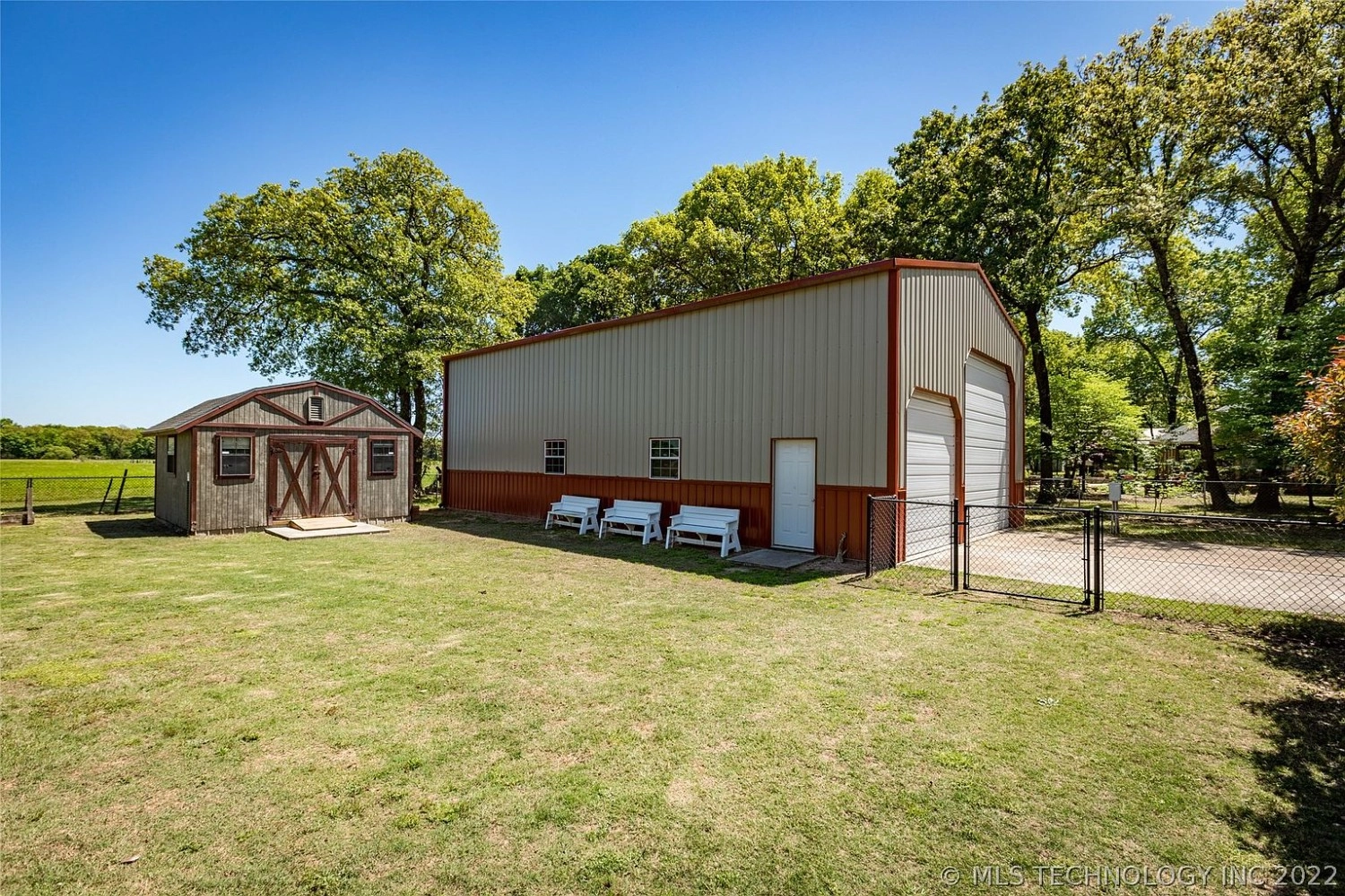 619 Thousand Oaks Cartwright OK - side of house