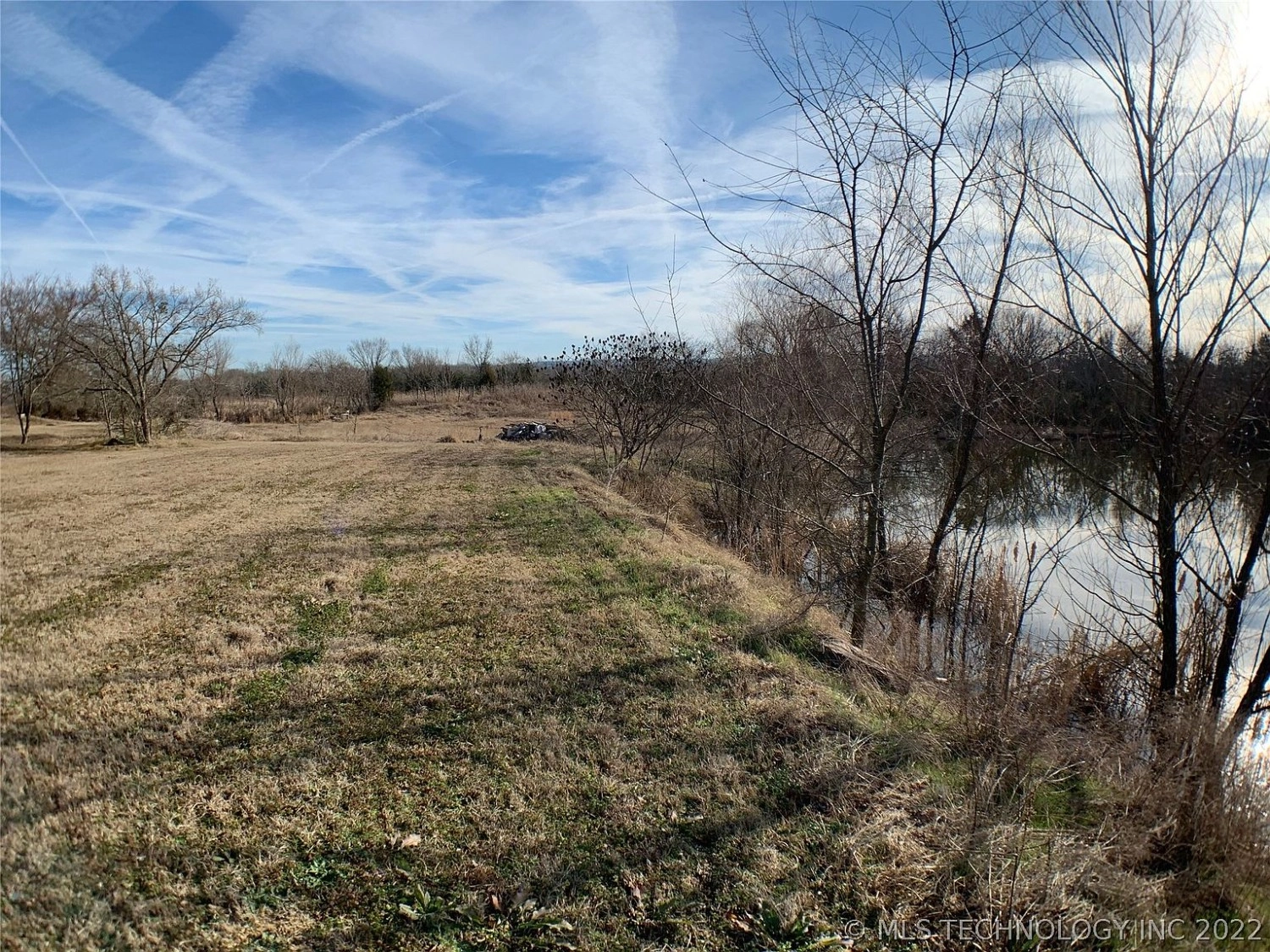 185338 Hwy 2 Moyers OK - yard