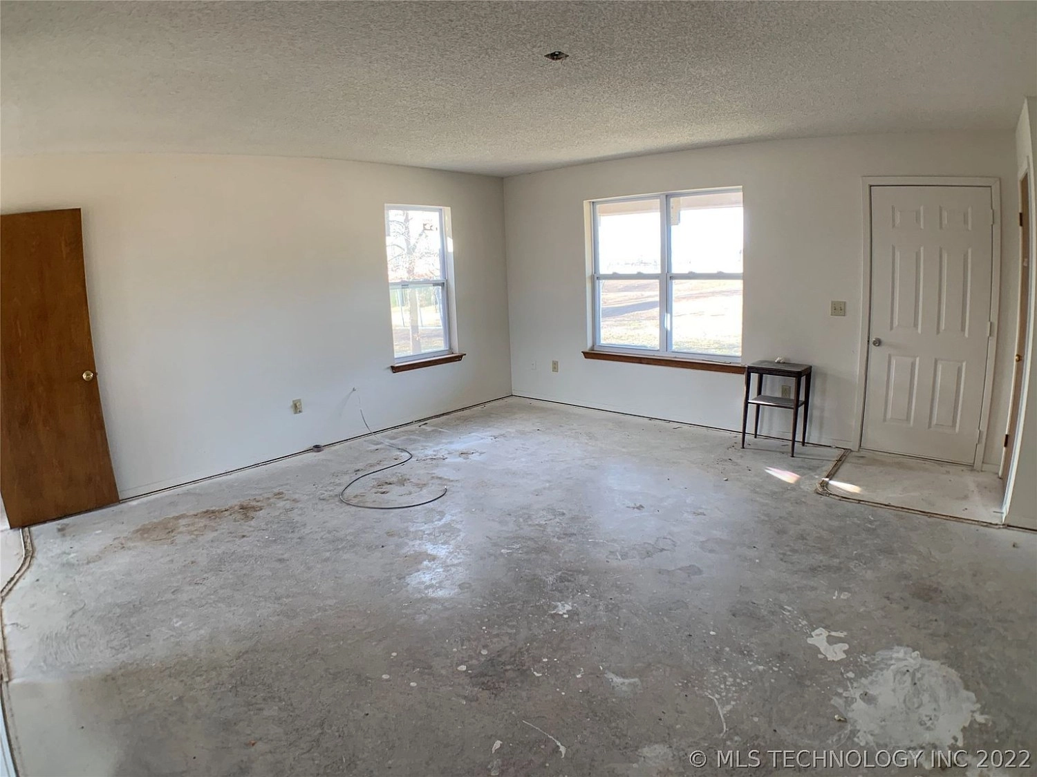 185338 Hwy 2 Moyers OK - interior