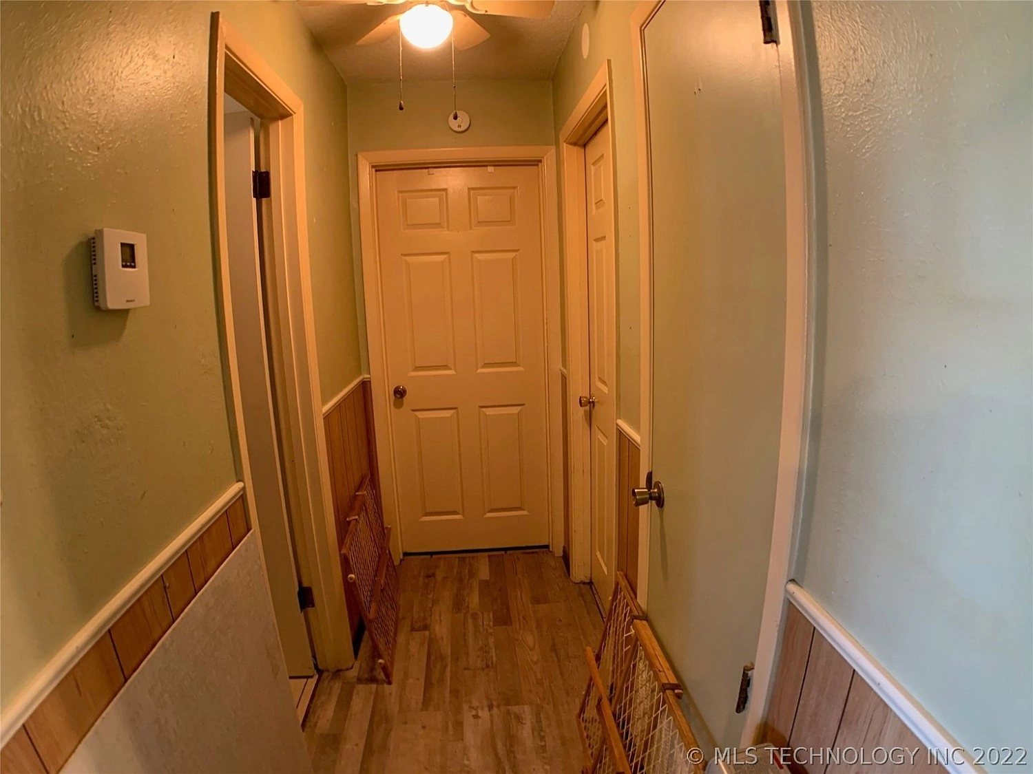 407 Moore Avenue Colbert OK - interior