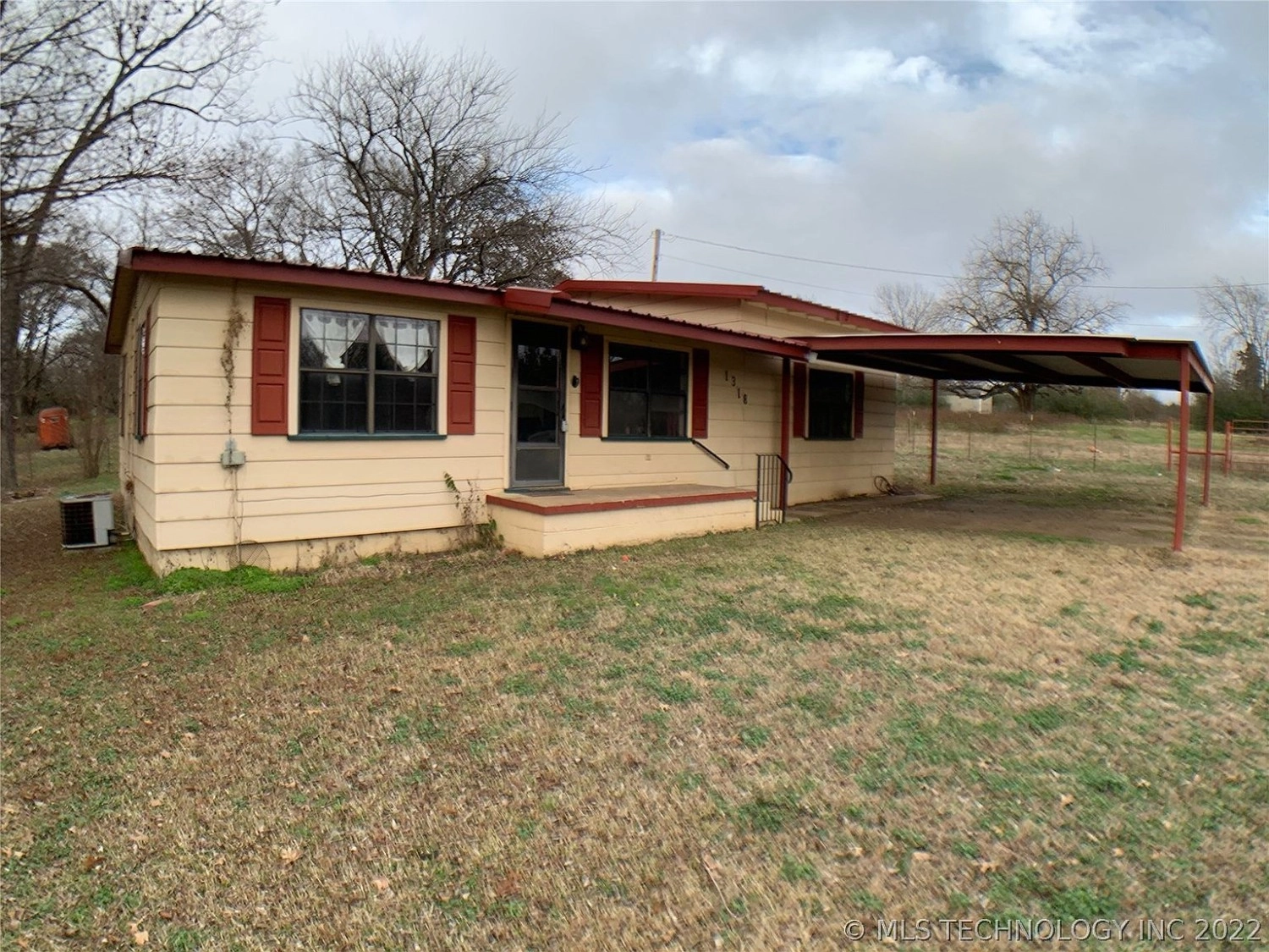 1318 Hillcrest Drive Durant OK - Front exterior