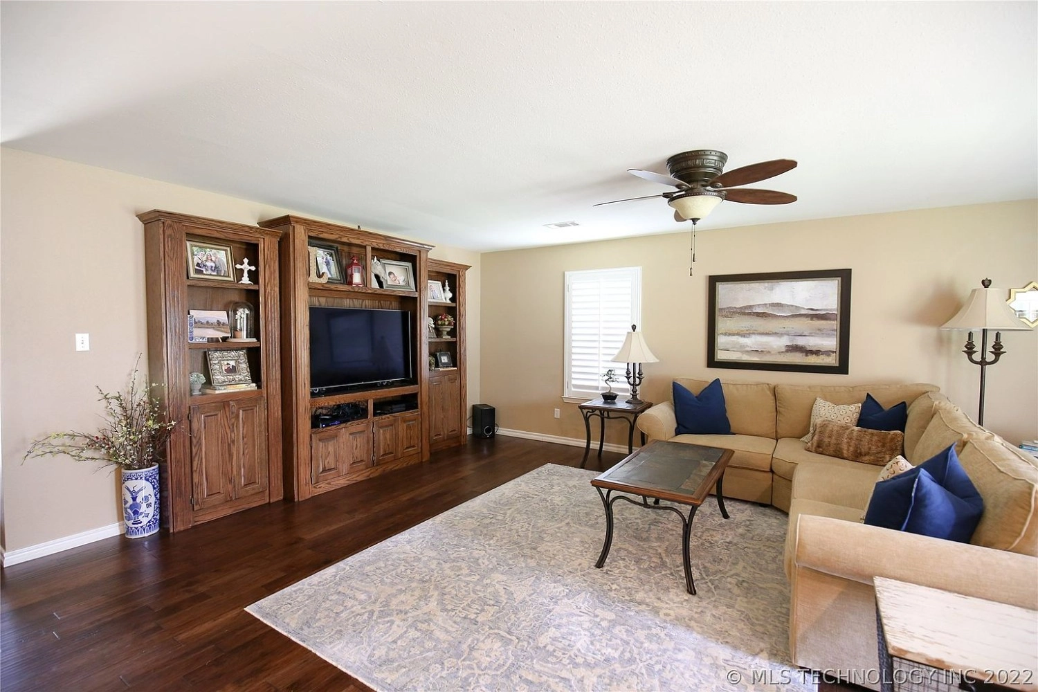 210 Northridge Drive Durant OK - Built-ins