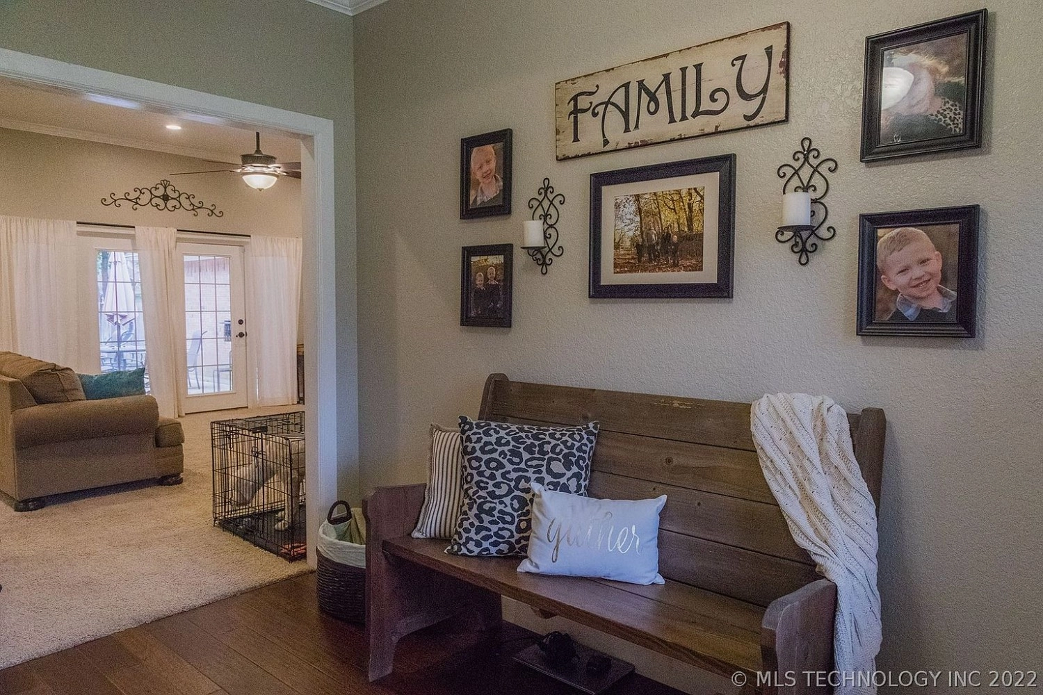3032 Quail Ridge Circle Durant OK - Living room