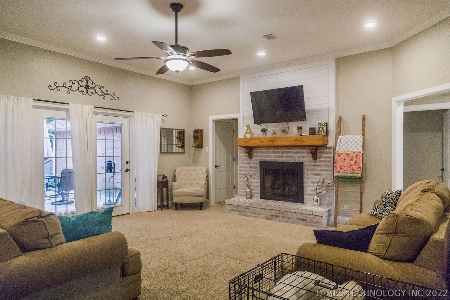 3032 Quail Ridge Circle Durant OK - Great room