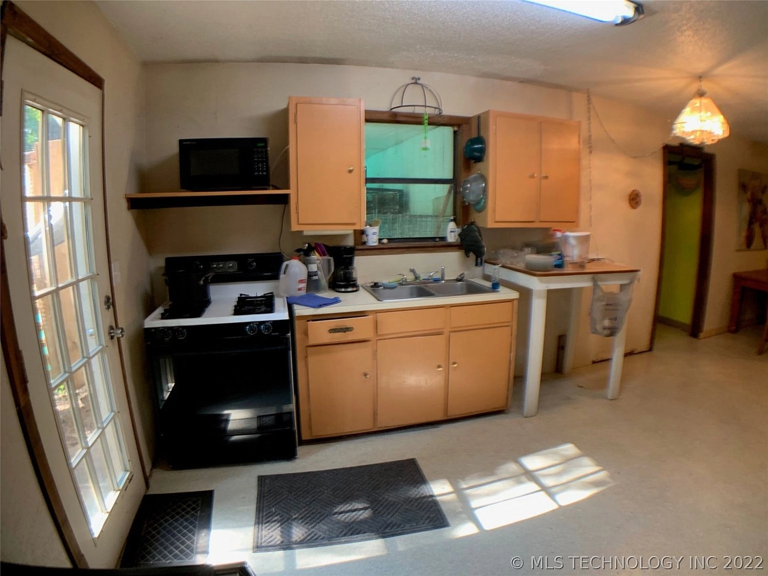 2720 Willafa Woods Road Cartwright OK - Kitchen appliances