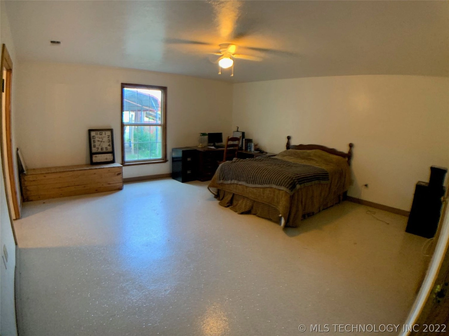 2720 Willafa Woods Road Cartwright OK - Bedroom