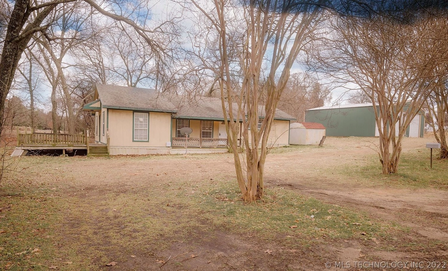 9 Dogwood Lane Cartwright OK - Front yard