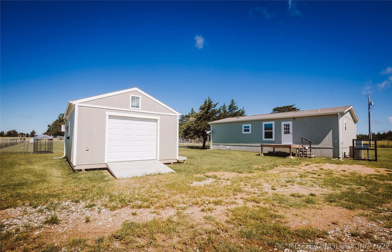 809 3rd Street Caddo OK - Storage shed