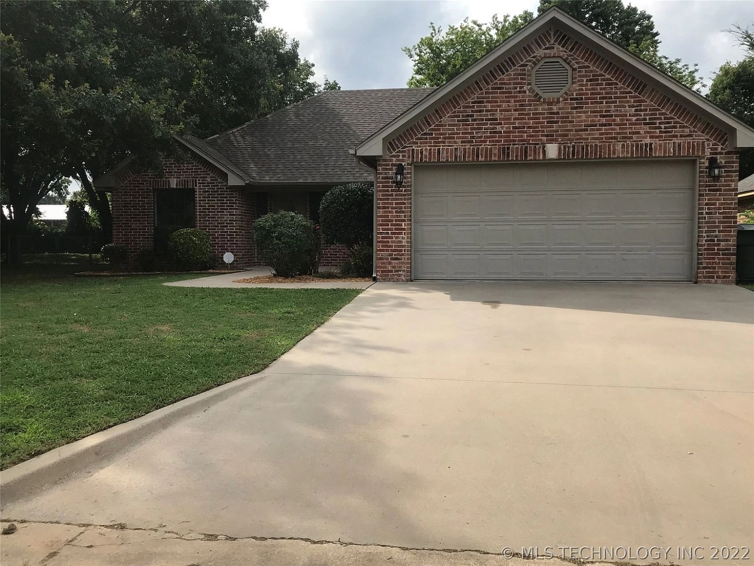 SOLD: 5421 Roadrunner Drive, Durant, OK – 3 Bed, 2 Bath Home