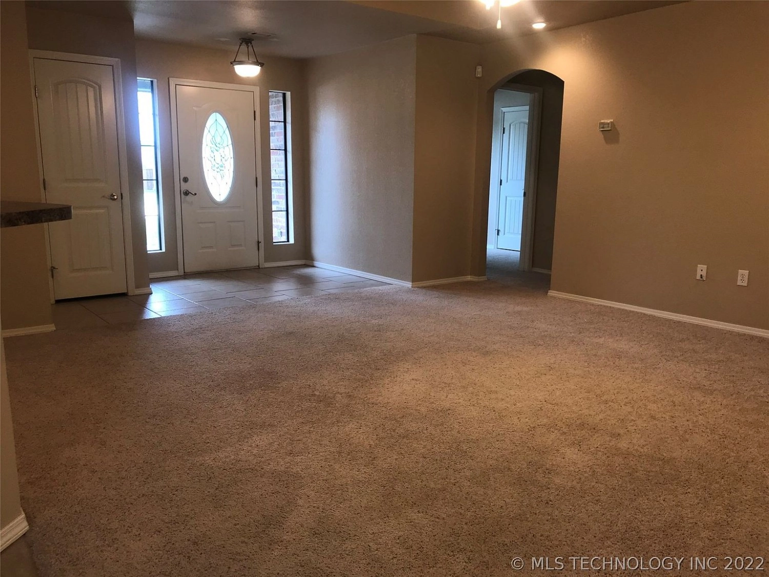 5421 Roadrunner Drive Durant OK - Entry