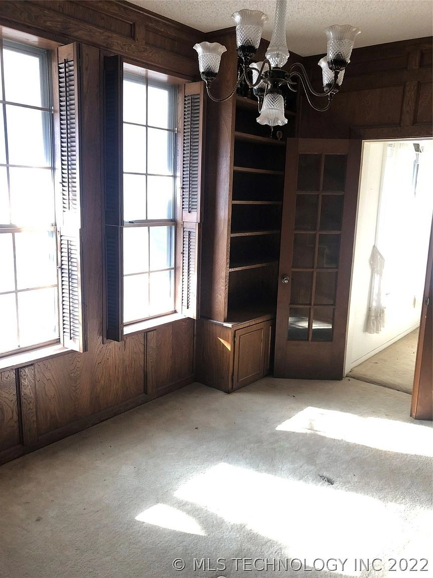 113 Pecan Street Durant OK - Built-ins
