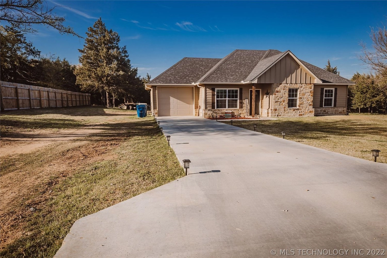 31 Founders Lane Durant OK - Driveway