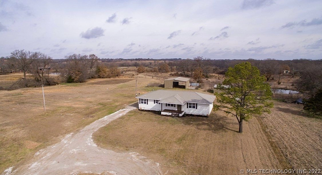 6165 W Hardesty Road Caney OK - Aerial view