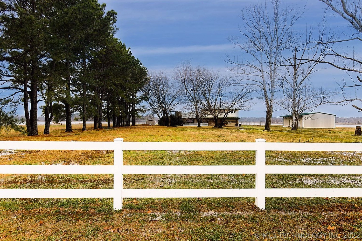 195 Byrd Store Road Hendrix OK - Fence line