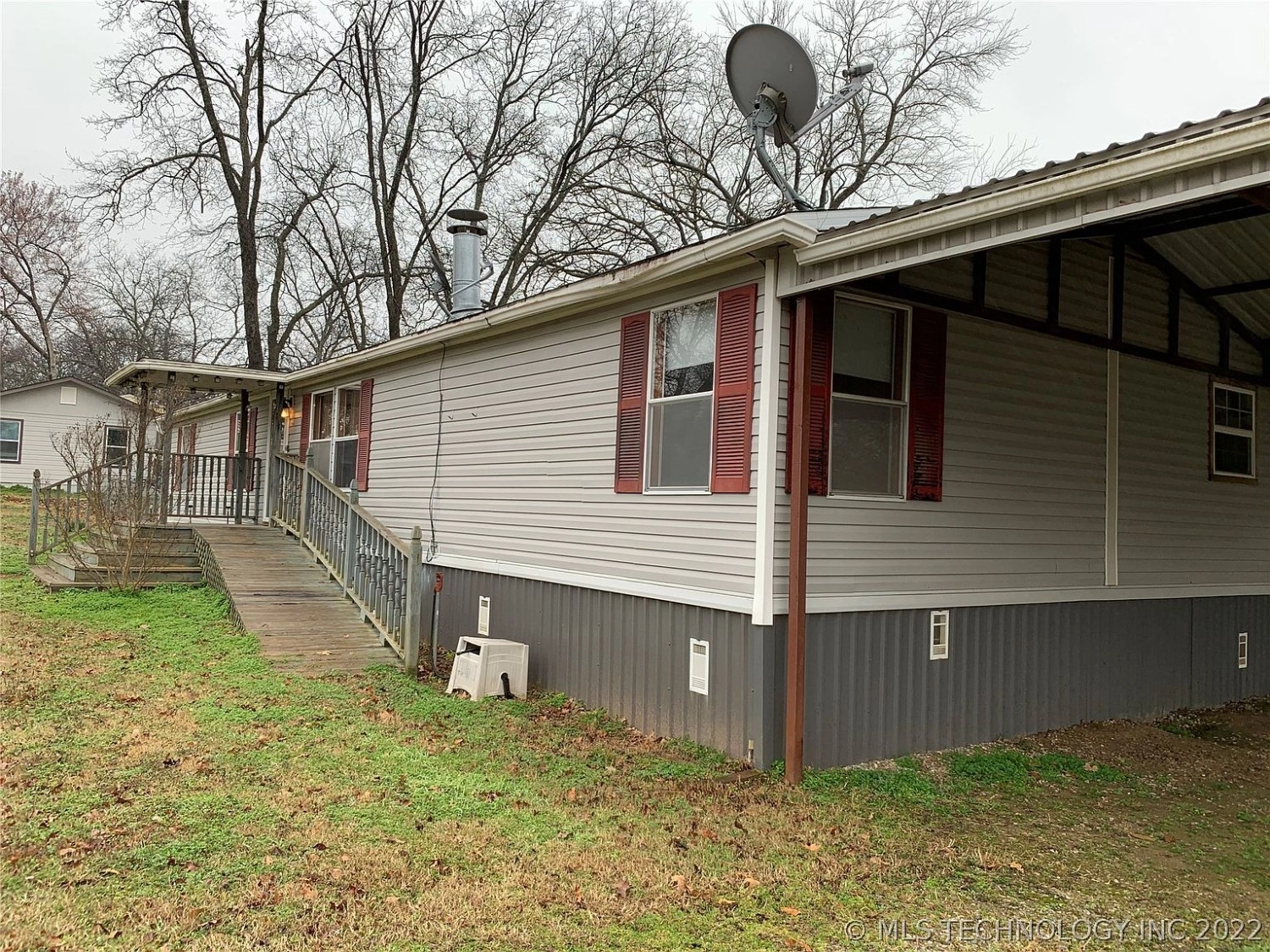 104 Quail Road Mead OK - Covered porch