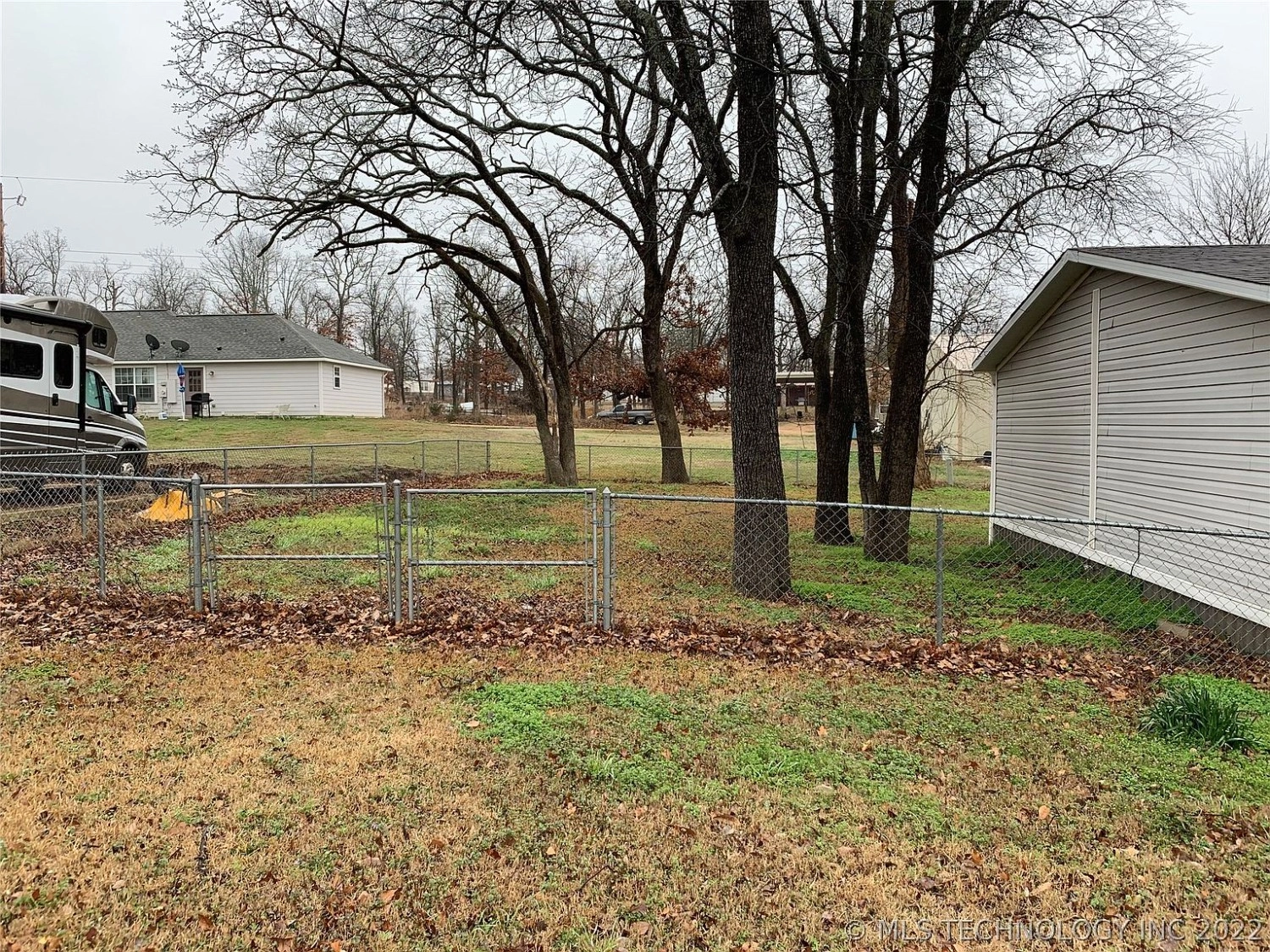 104 Quail Road Mead OK - Backyard