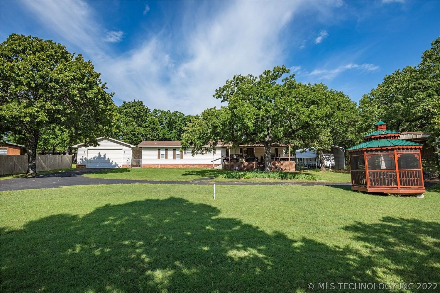7575 Washita Point Road Kingston OK - Backyard