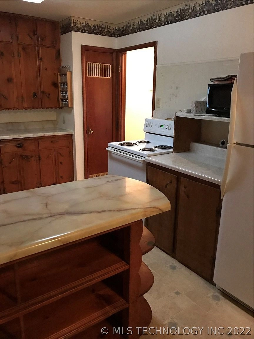 109 Roberts Street Bokchito OK - Kitchen
