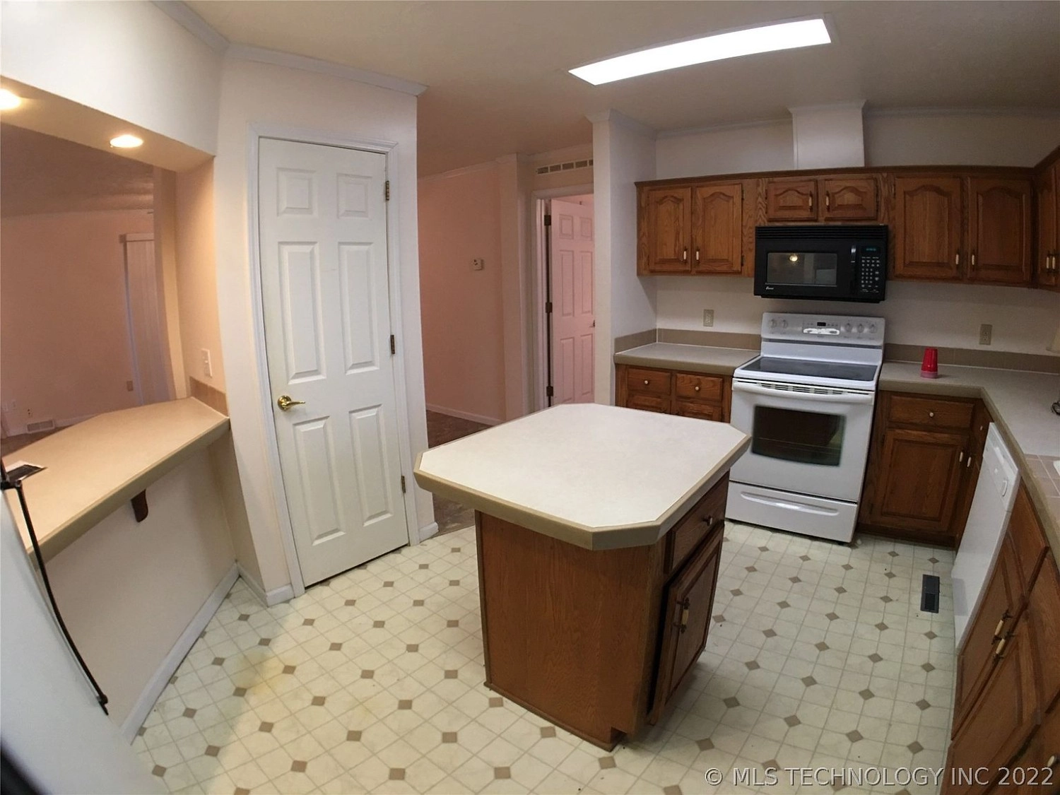 19179 E Sandy Spring Road Atoka OK - Kitchen