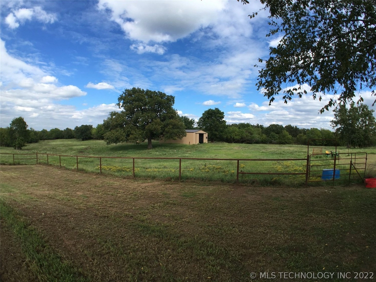 1608 S Crestview Road Atoka OK - Pasture