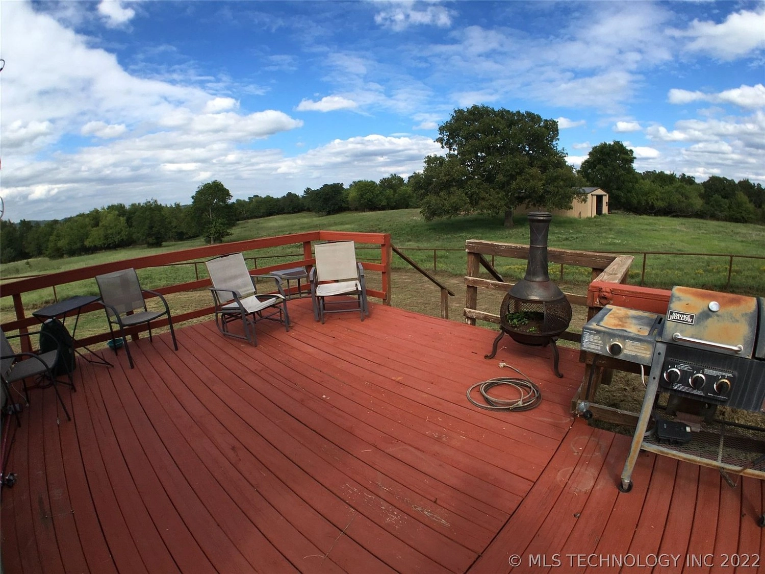 1608 S Crestview Road Atoka OK - Patio