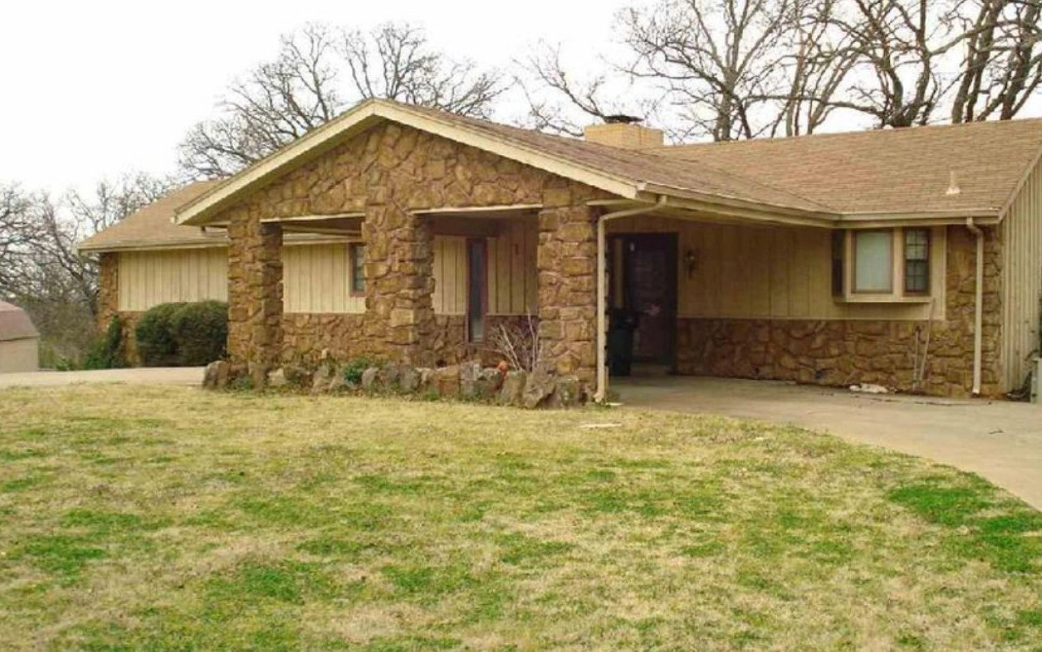 1103 Timberline Drive Durant OK - Front exterior