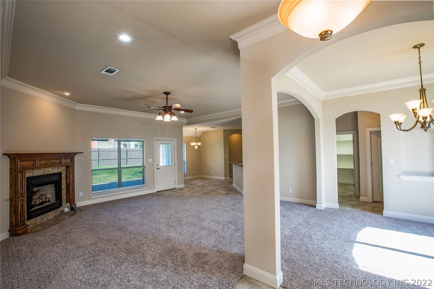 31 Fairway Drive Durant OK - Living room