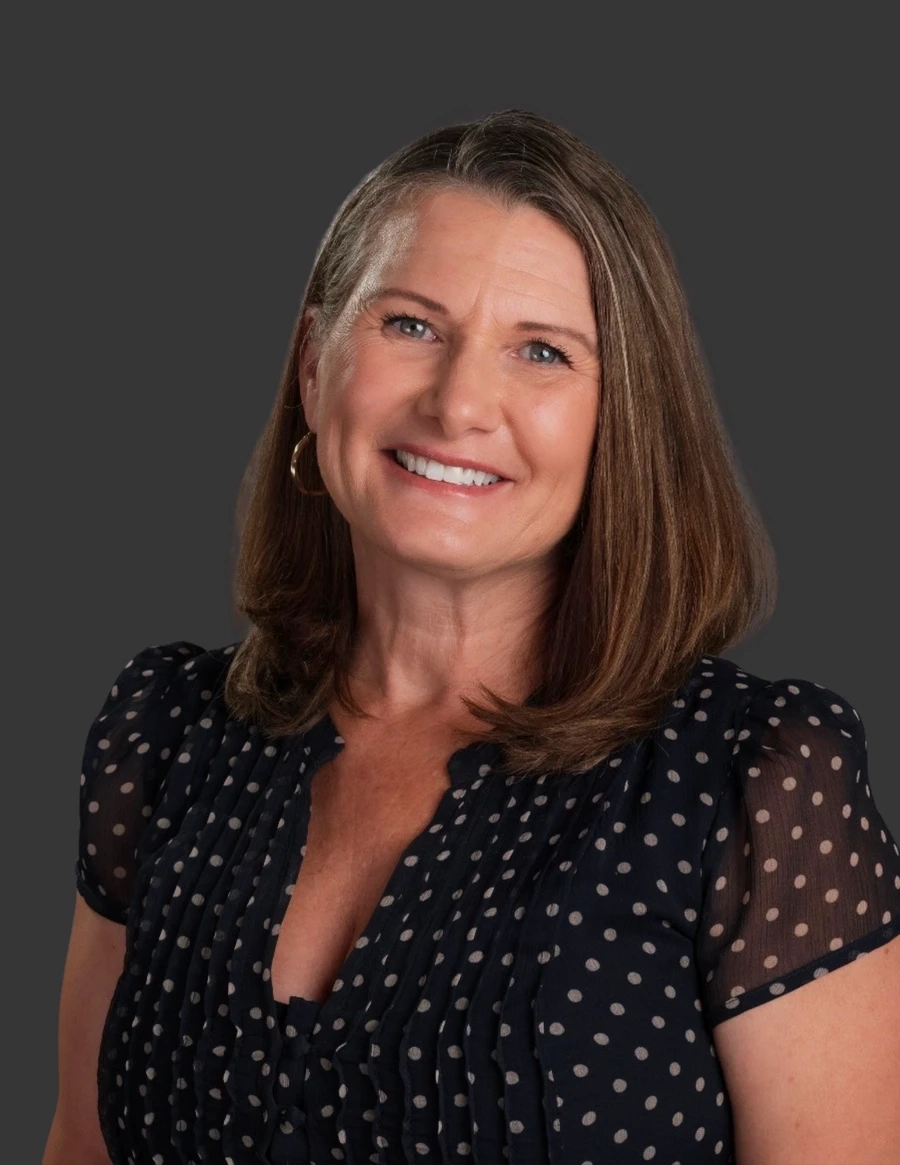 Deanna Lee
