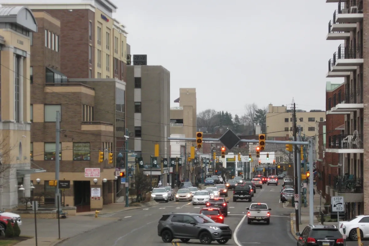 Washington Road commercial district in Uptown Mt. Lebanon