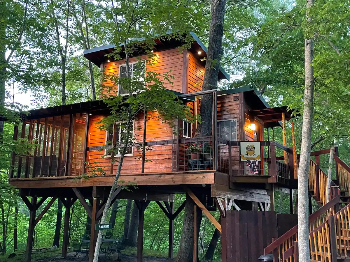 Graham_s-Treehouse-at-Hidden-Valley-Wilderness-Retreat