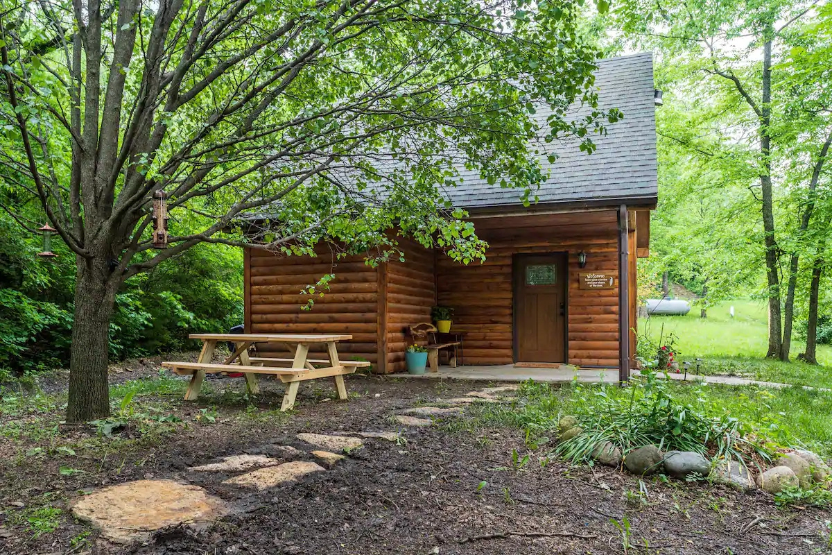 Cozy-Cabin-Retreat
