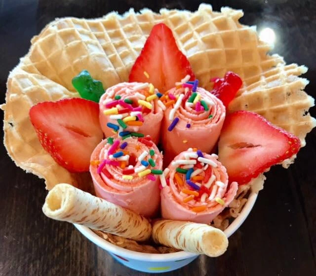Frozen_Moo_Rolled_ice_cream