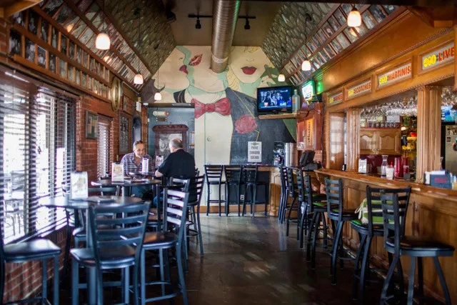 Morts Martini and Cigar Bar