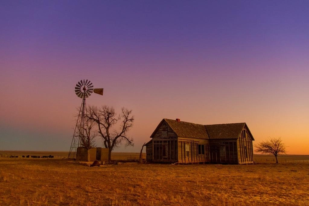 7 Tips to Sell a Good House in a Challenging Location
