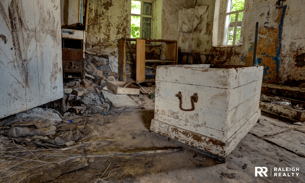 Home in need of repairs visually falling apart