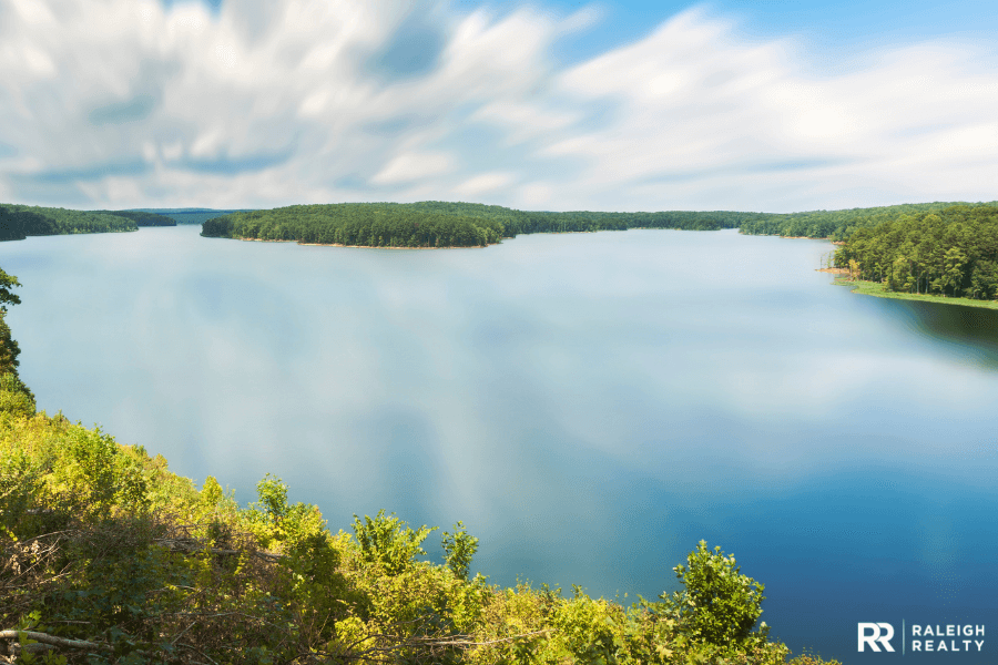 Jordan Lake in Pittsboro NC - Jordan Lake is the best lake in North Carolina with so many things to do for families and more!