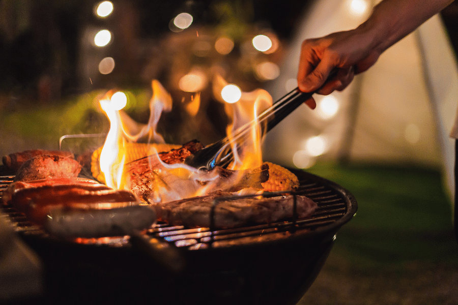 Grilling, hot dogs, hamburgers, sausage, camping, fire, coal, grill