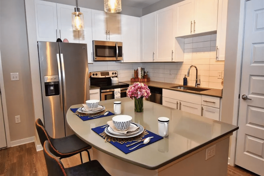 Pointe at Lake Crabtree apartment complex in Morrisville, NC kitchen