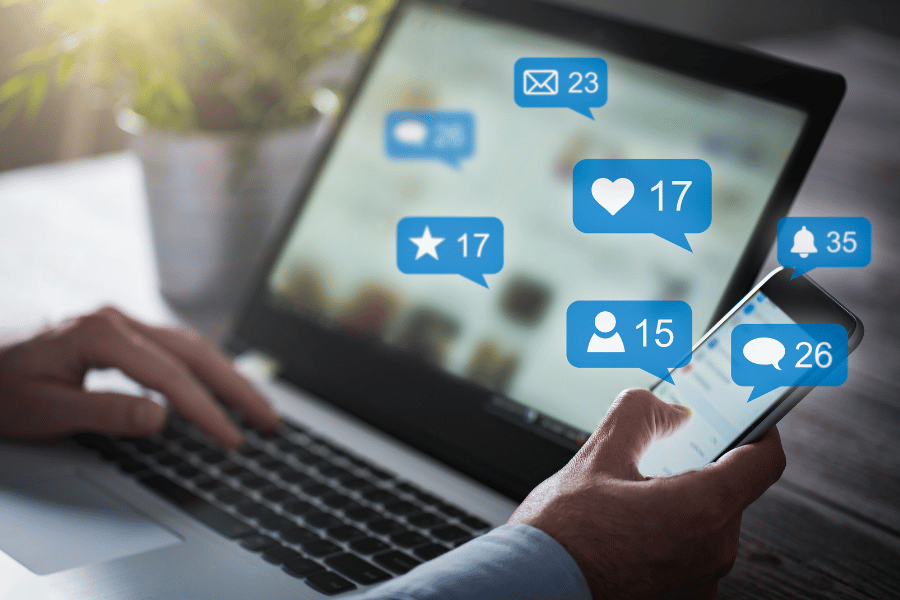realtor using social media to sell homes and find clients