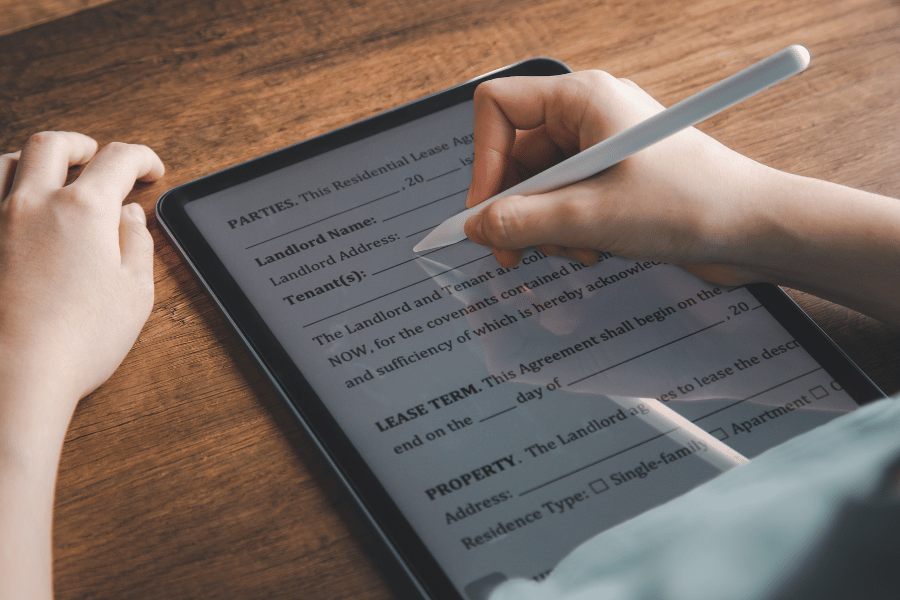Tech-savy skills with online documents for property managers 