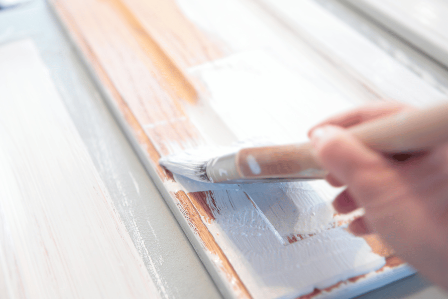 Painting the kitchen cabinets white